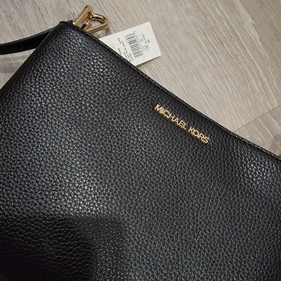 NWT Michael Kors Crossbody Purse! - Picture 8 of 11